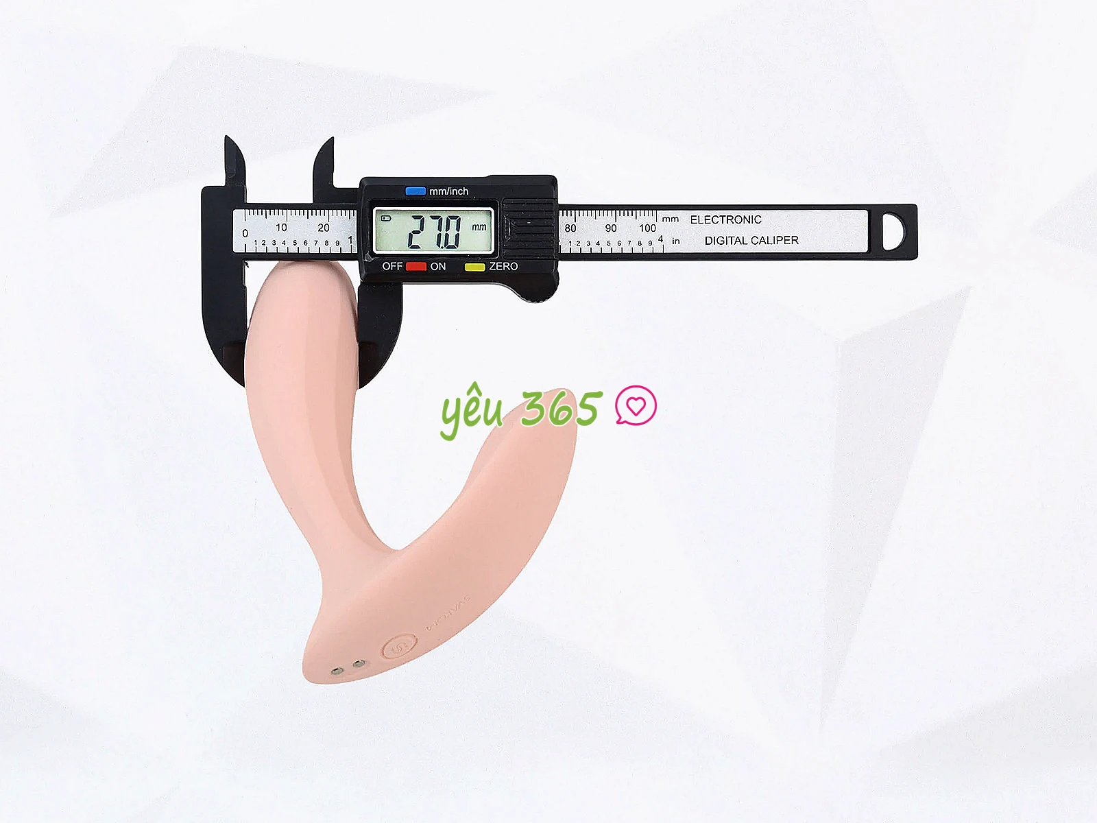 Máy massage Svakom Erica đeo trong quần lót, chỉnh qua App