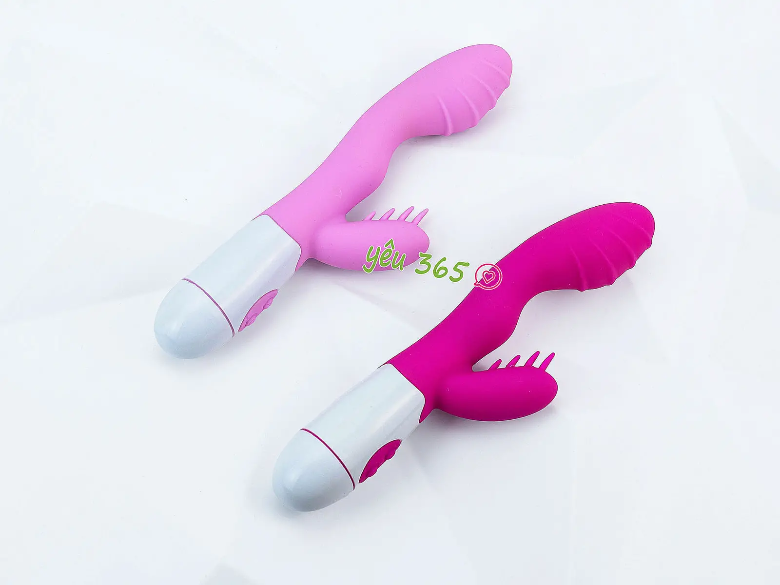 Dương vật giả Snappy nhánh pin sạc rung mạnh