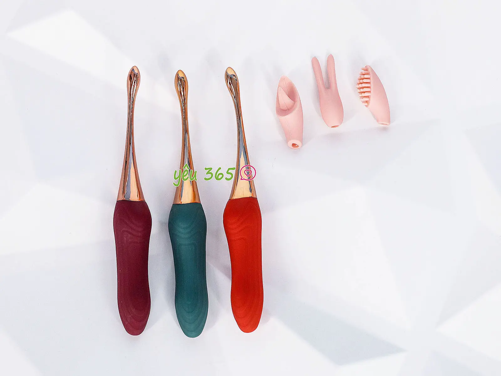 Máy mát xa điểm G 3 đầu pin sạc nhỏ gọn