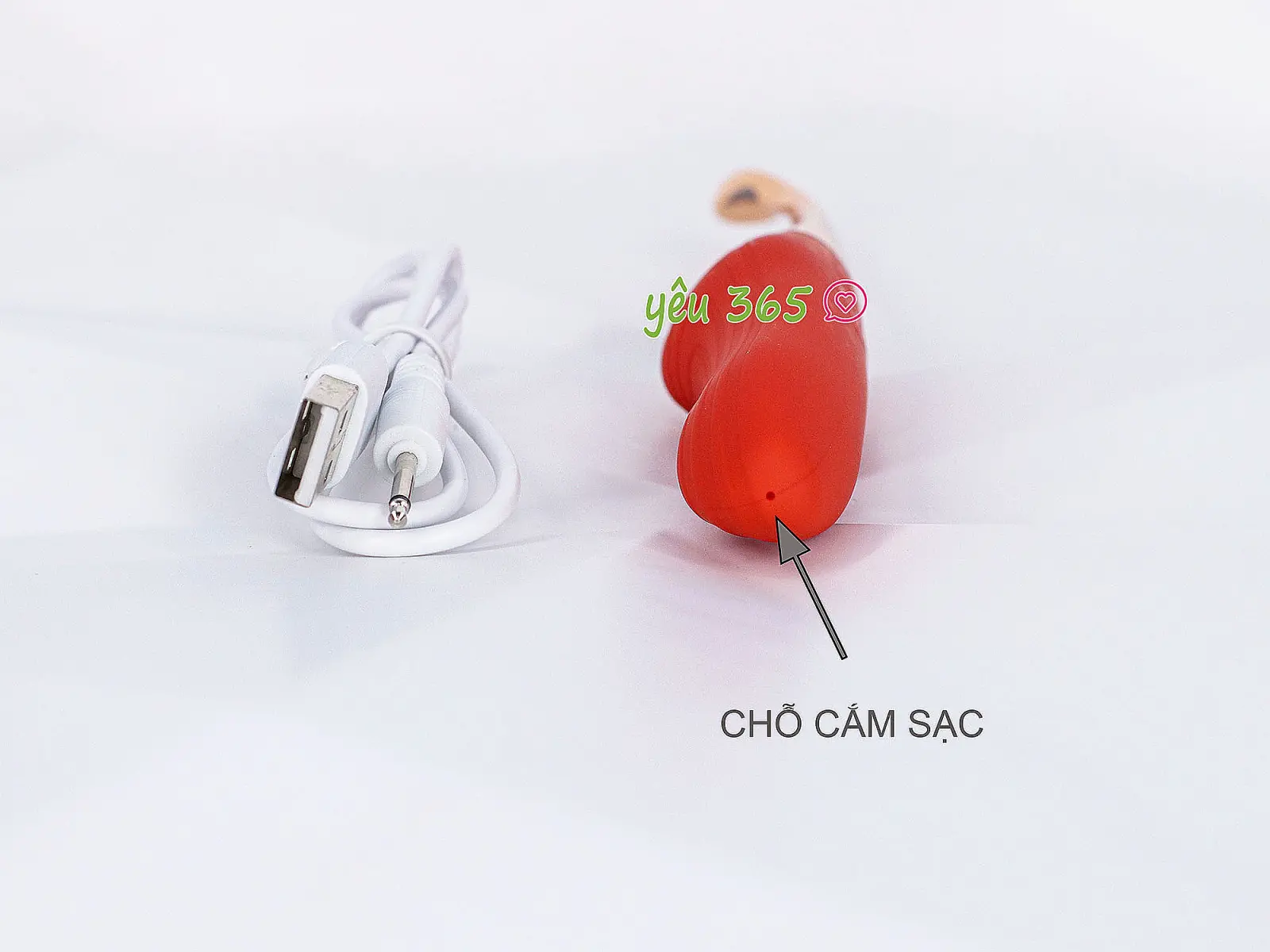 Máy mát xa điểm G 3 đầu pin sạc nhỏ gọn