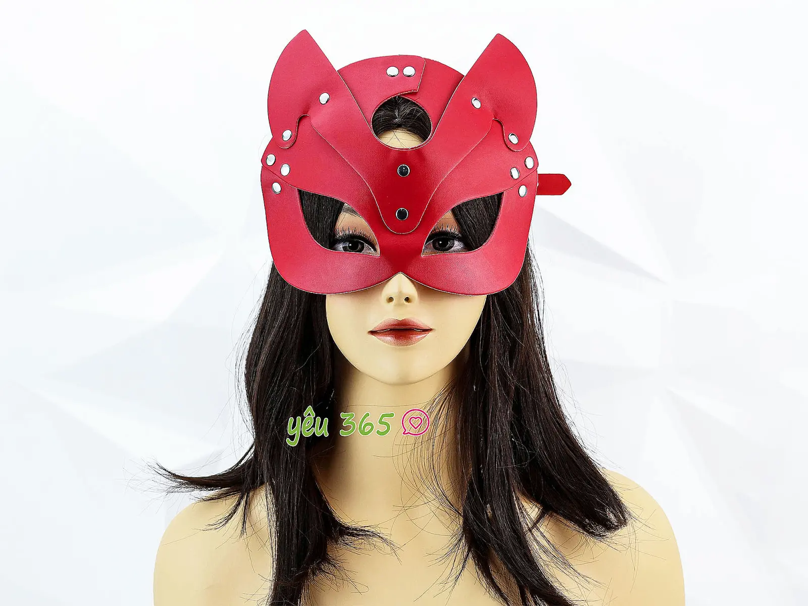 Mặt nạ bạo dâm hình mèo gợi dục