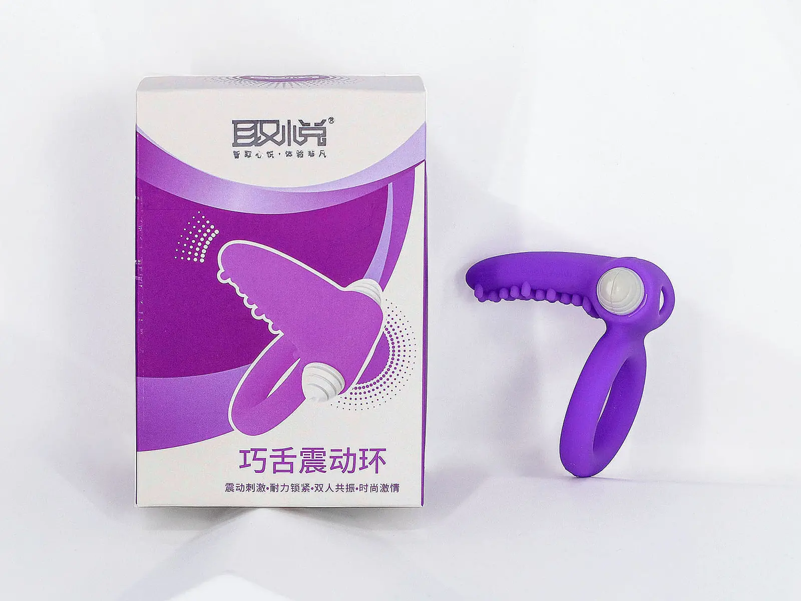 V&ograve;ng đeo dương vật rung lưỡi liếm