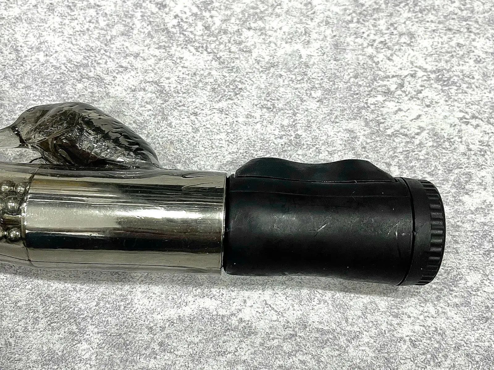 Thanh lý - Dương vật giả có nhánh silicon hoạt động bình thường, bị chảy keo tay cầm