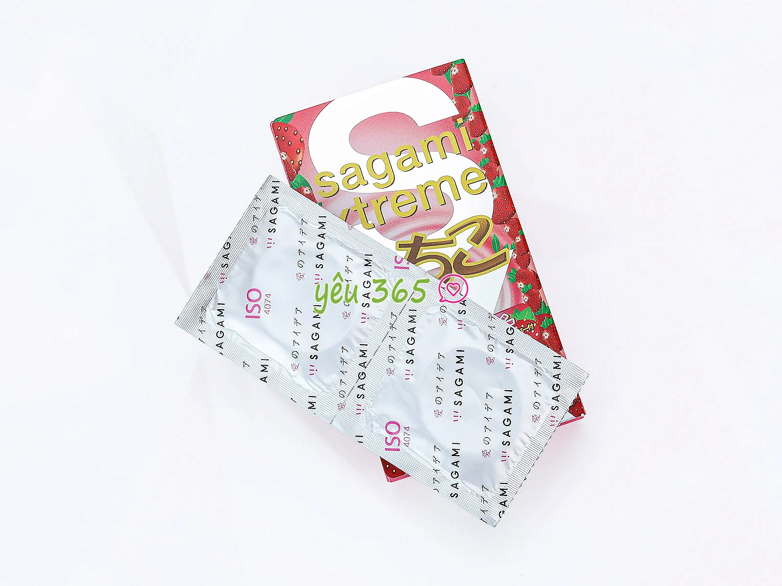 Bao cao su Sagami Xtreme Strawberry hương dâu tây thiết kế siêu mỏng, mang đến cảm giác chân thật