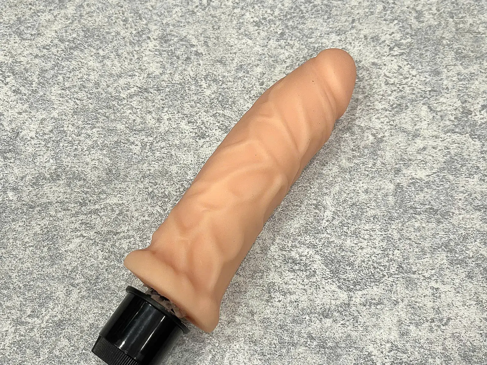 Thanh Lý - Dương vật giả silicon thẳng Lovetoy Real Feel 8inch không rung