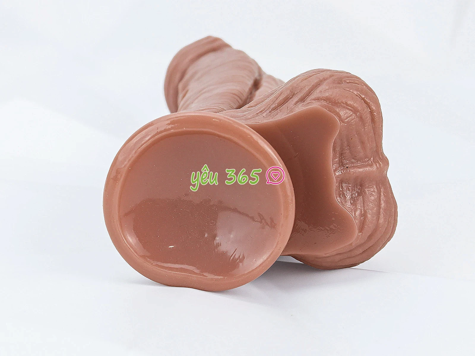 Dương vật giả gân guốc siêu khủng có đế