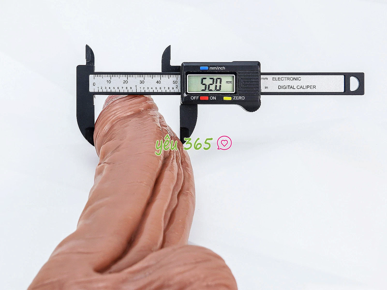 Dương vật giả gân guốc siêu khủng có đế