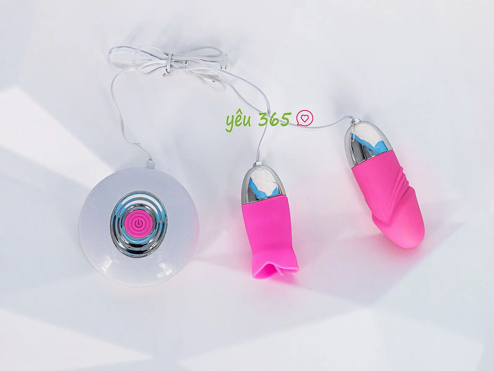 Trứng rung tình yêu 2 đầu lưỡi và cu