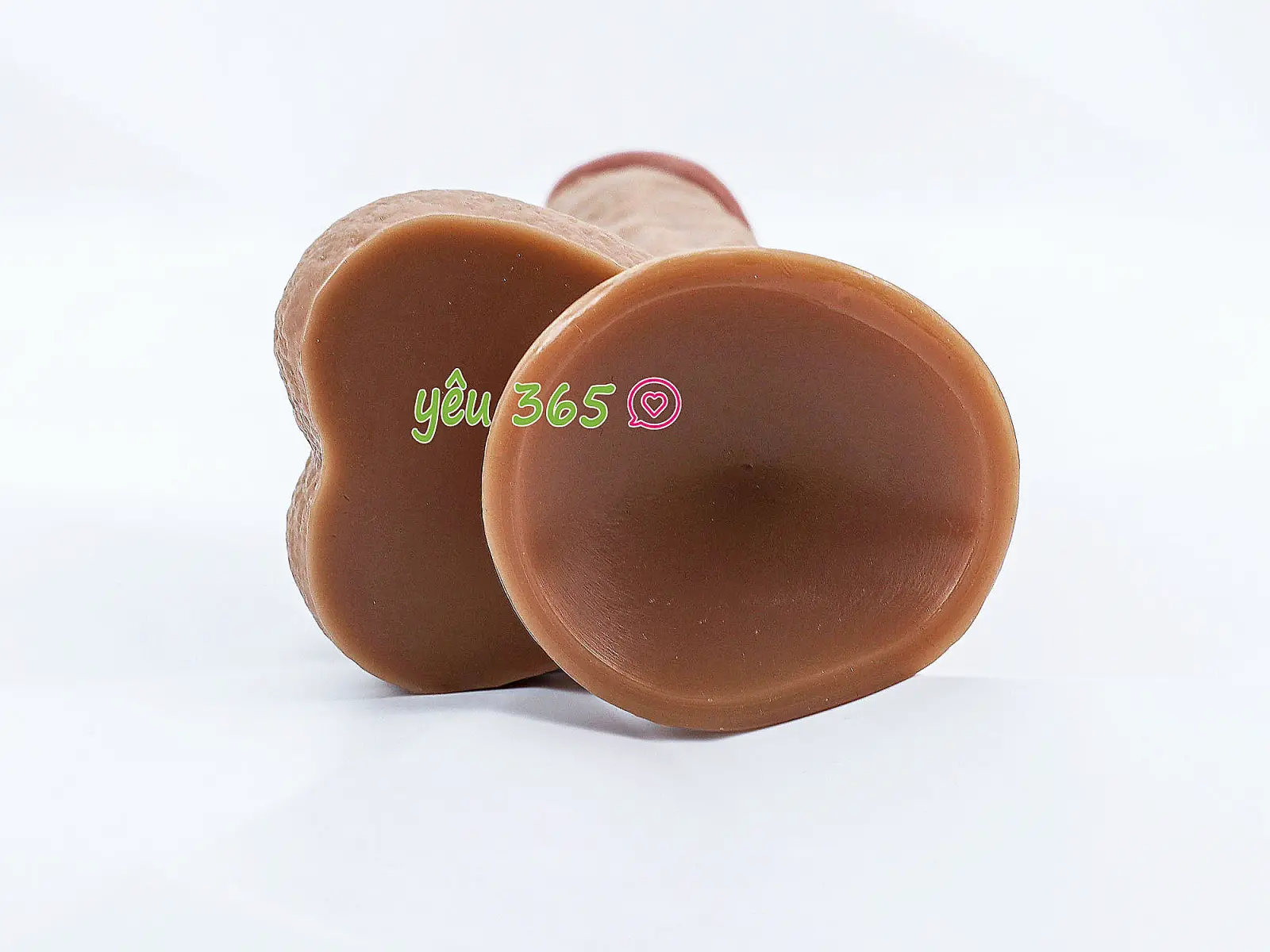 Dương vật giả có đế hàng khủng giống dương vật châu Âu