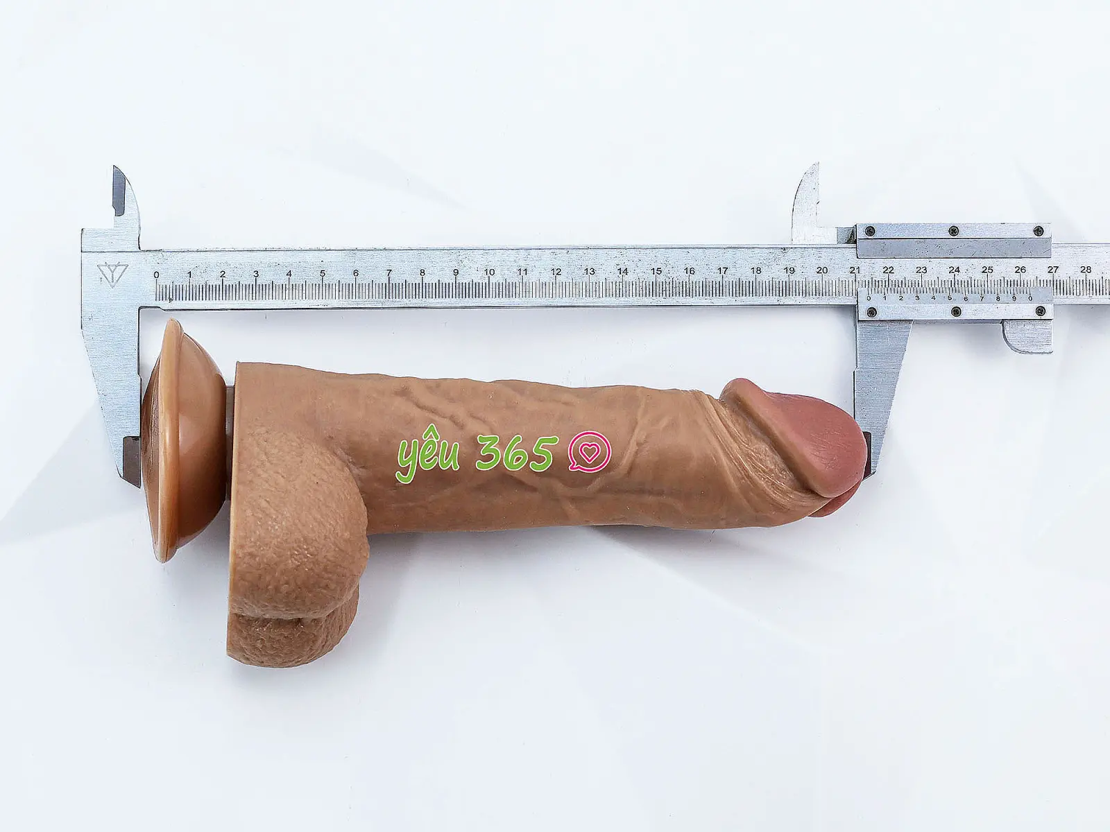 Dương vật giả có đế hàng khủng giống dương vật châu Âu