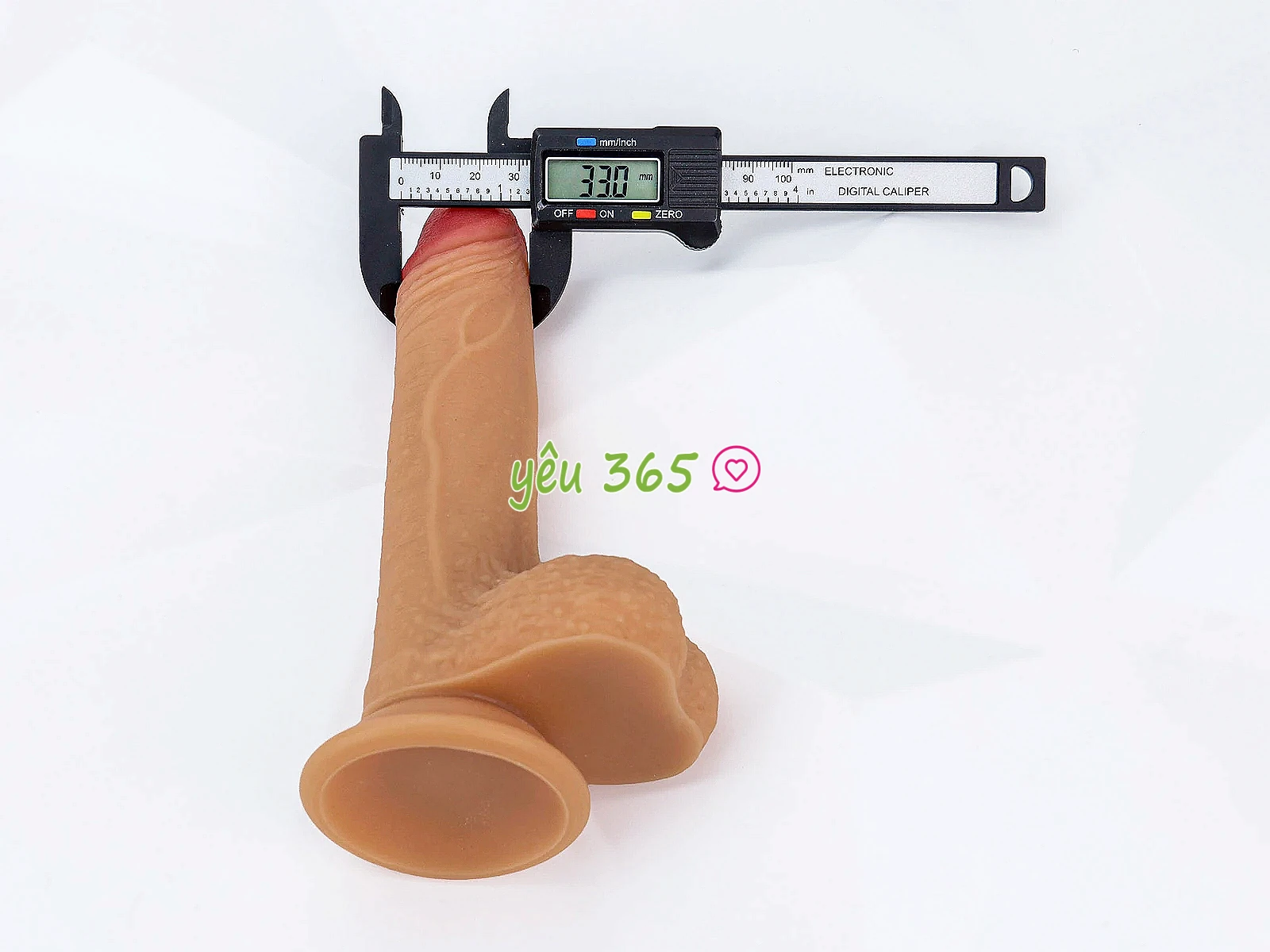 Dương vật giả có đế Lovetoy Nature Cock 7 inch mềm mại chân thật
