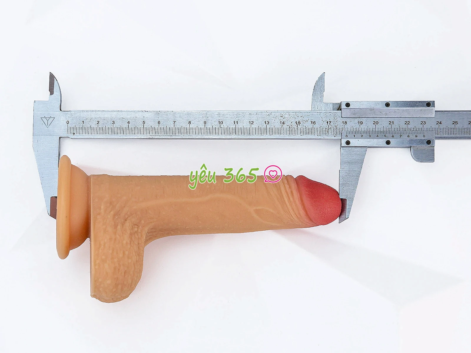 Dương vật giả có đế Lovetoy Nature Cock 7 inch mềm mại chân thật