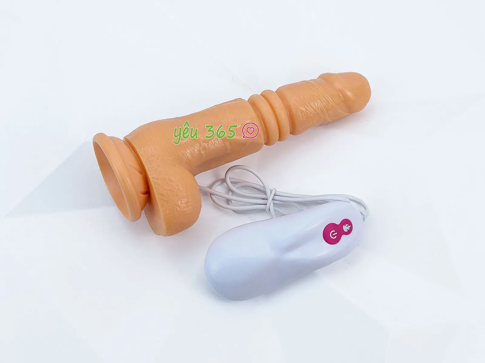Dương vật giả có đế Excited đa năng rung thụt