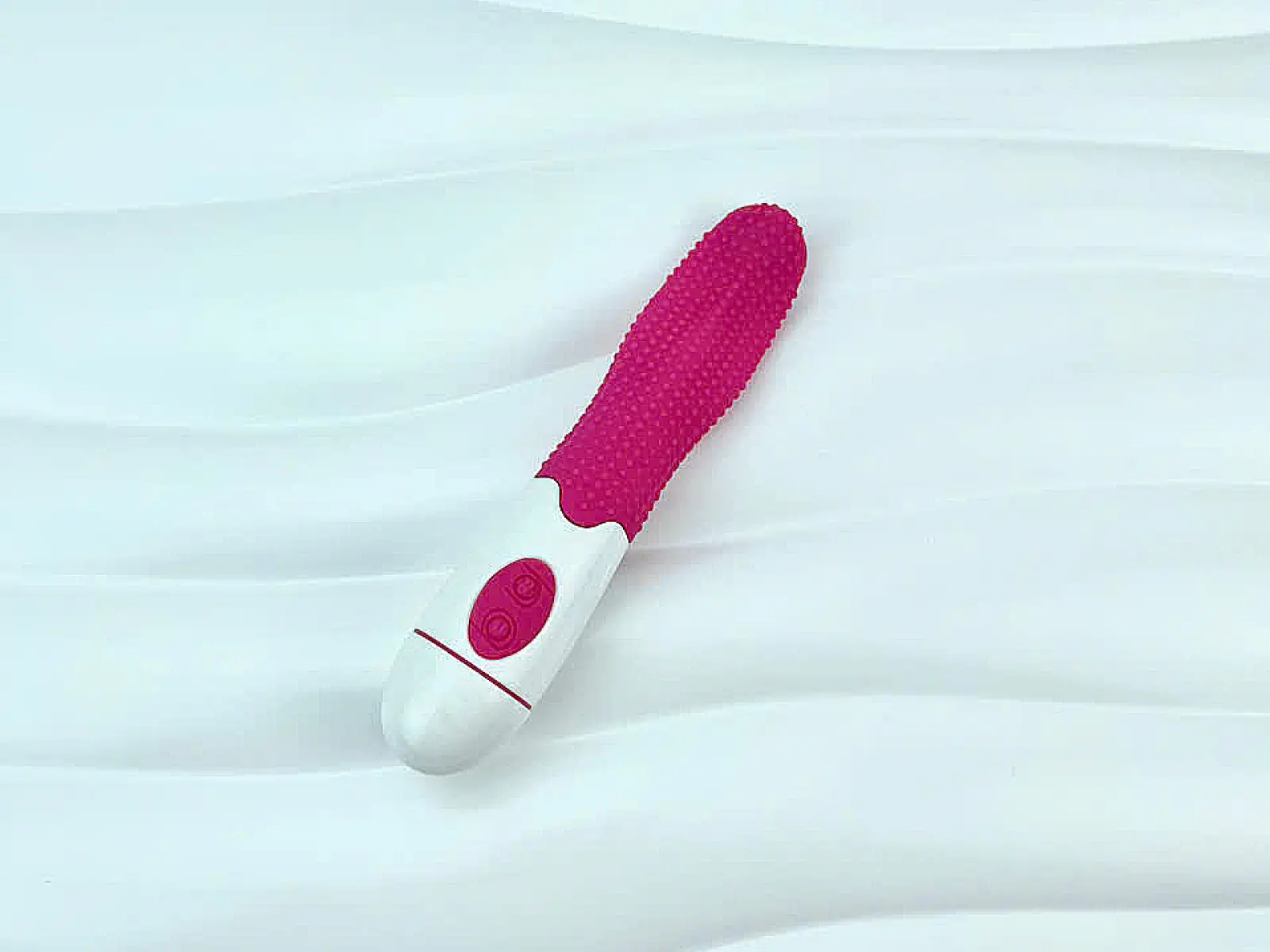 Thanh L&yacute; - Lưỡi Female kh&ocirc;ng c&ograve;n chức năng rung
