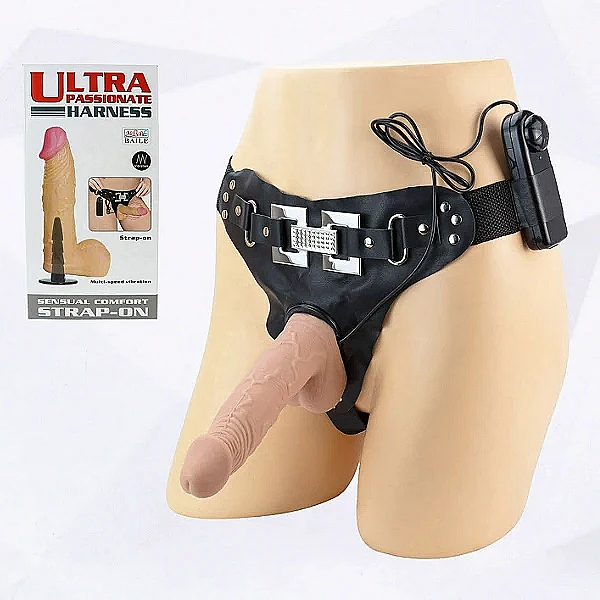 Dương vật giả Ultra Passionate Harness có rung có dây đeo