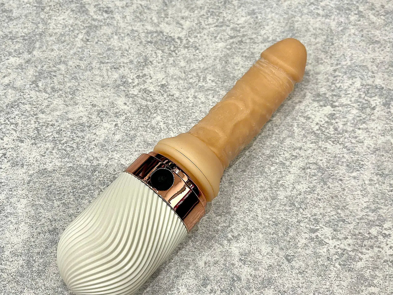 Thanh l&yacute; - Dương v&acirc;̣t giả tự đ&ocirc;̣ng Sex Massage 7 ch&ecirc;́ đ&ocirc;̣ rung thụt ( c&acirc;y dương bị cong )