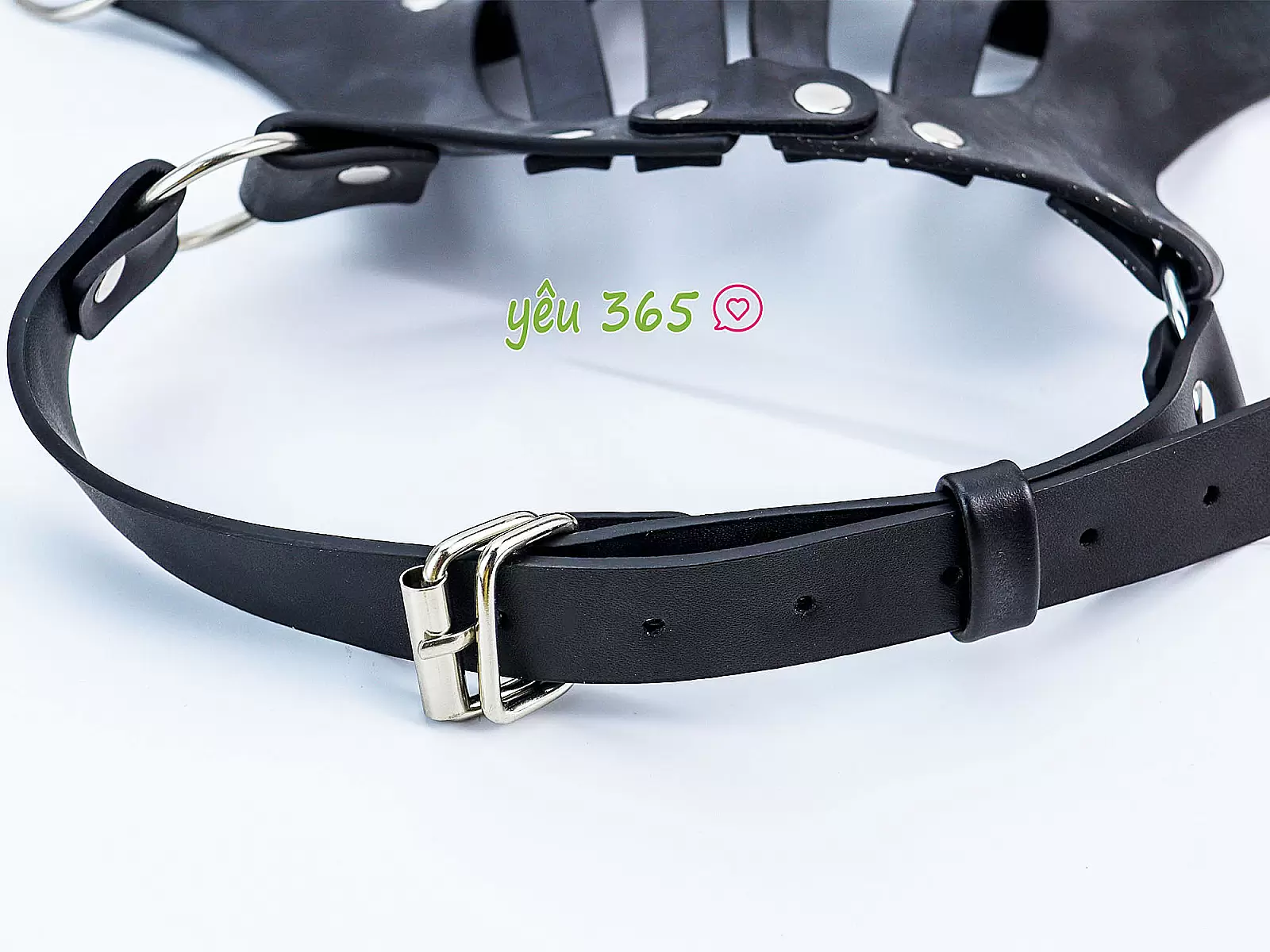 Đồ chơi tình yêu mặt nạ khóa miệng da