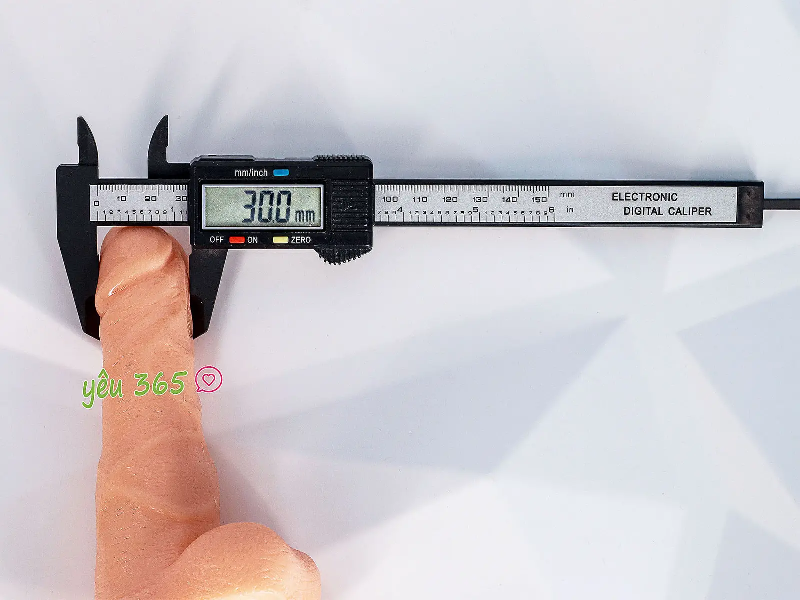 Dương vật giả có đế J.B Koreal size Nhỏ