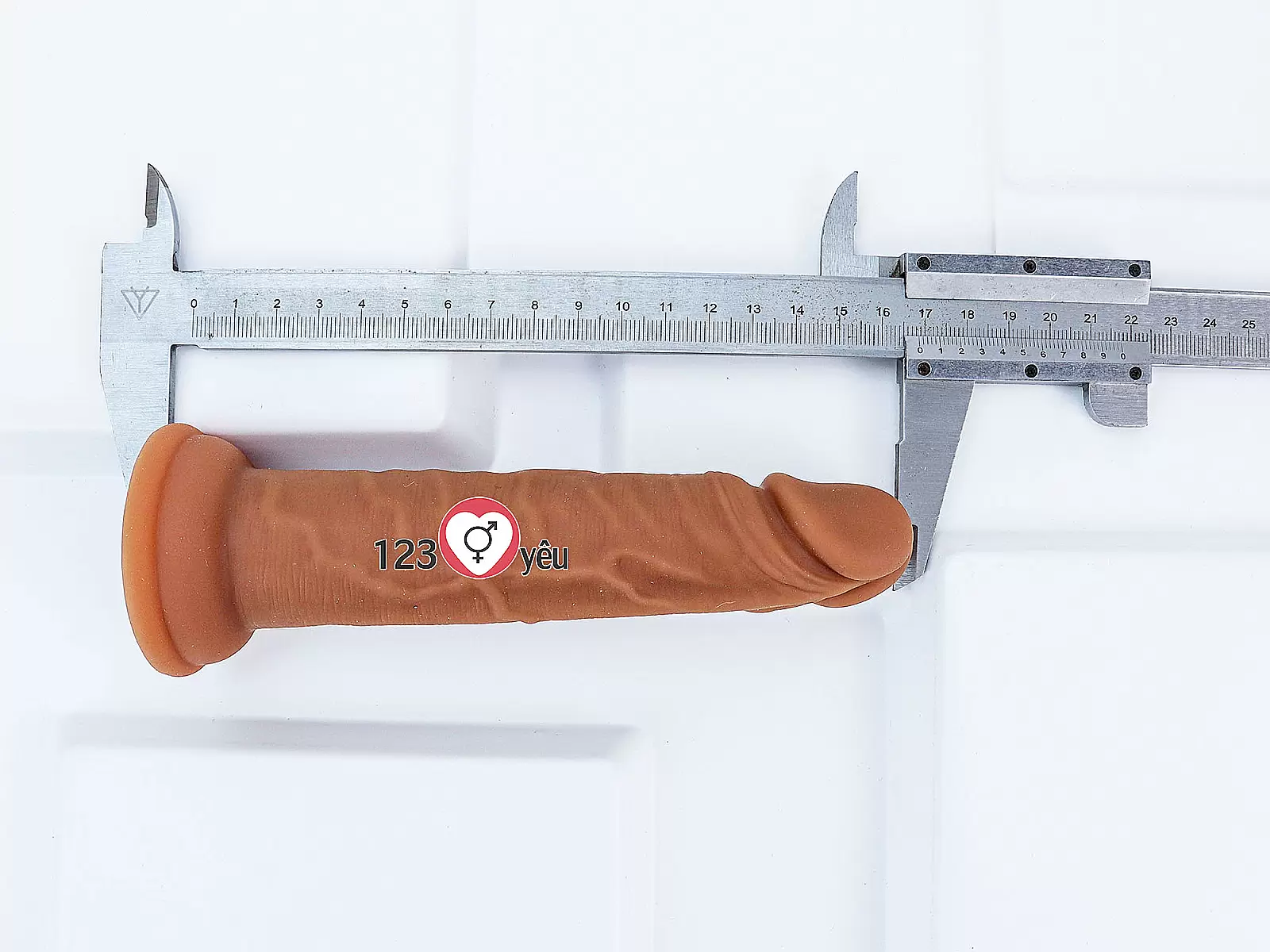 Dương vật giả có dây đeo 7 inch