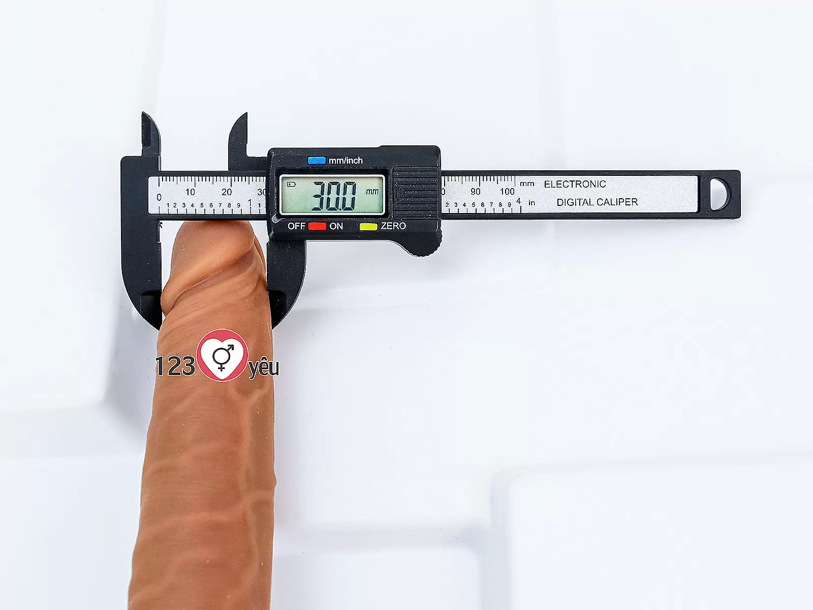 Dương vật giả có dây đeo 7 inch