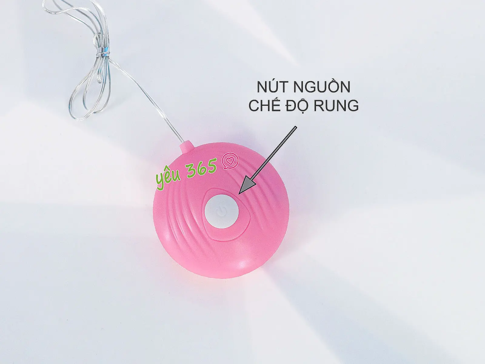 Dương vật giả có đế David rung mạnh mẽ kèm điều khiển