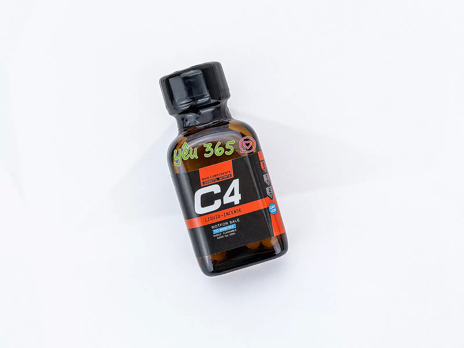 Chai hít C4 Liquid Incense Red 30ml tăng cảm giác khoái cảm