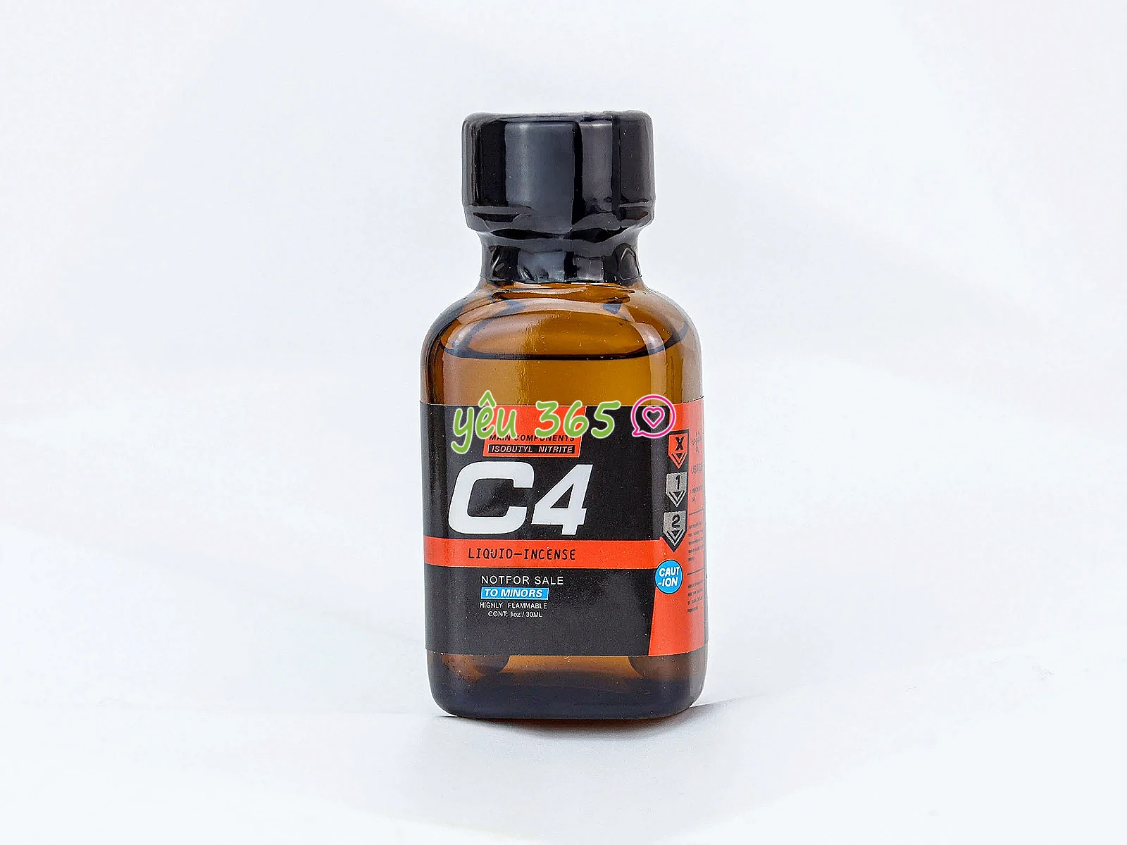 Chai hít C4 Liquid Incense Red 30ml tăng cảm giác khoái cảm