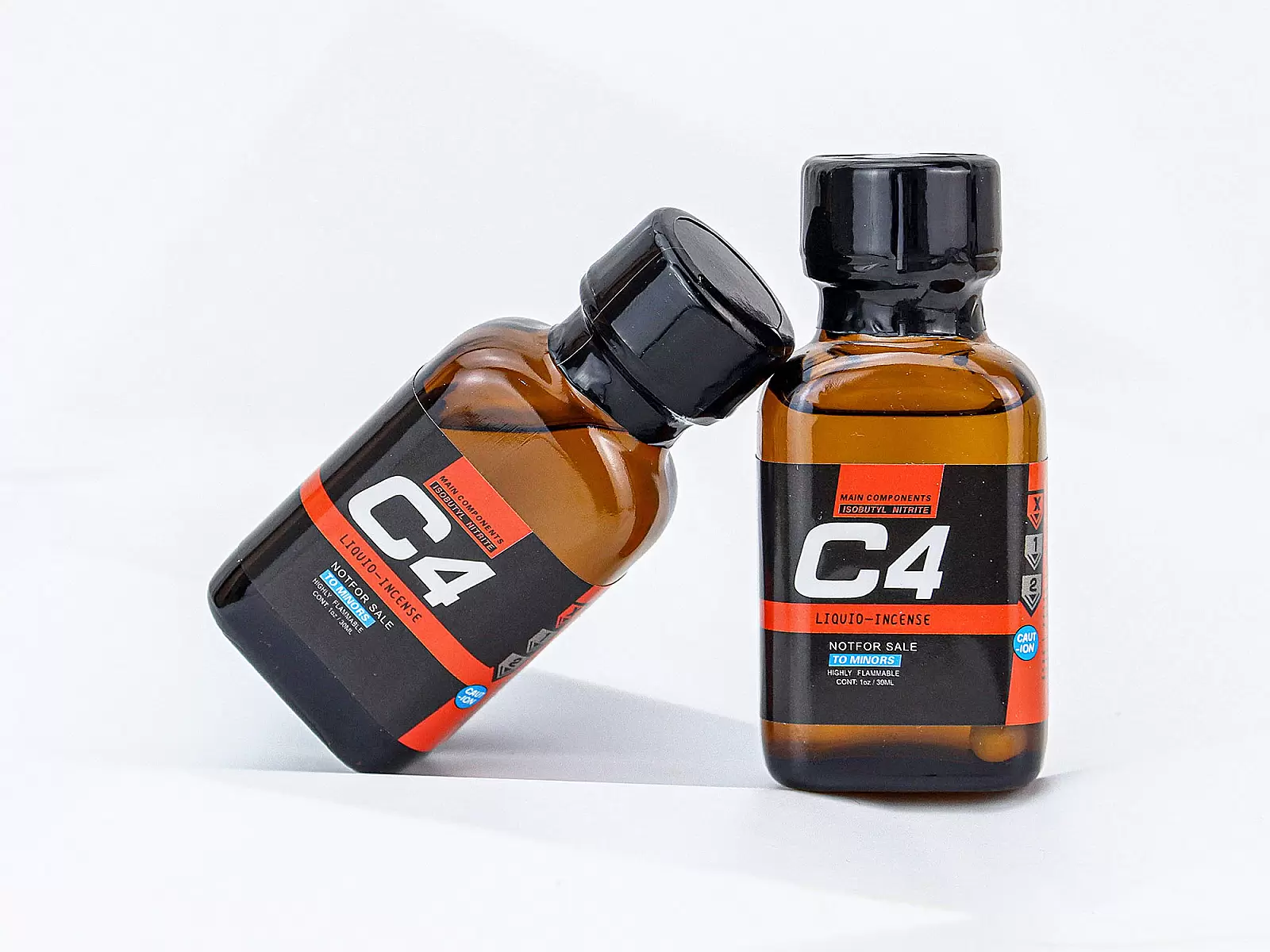 Chai hít C4 Liquid Incense Red 30ml tăng khoái cảm
