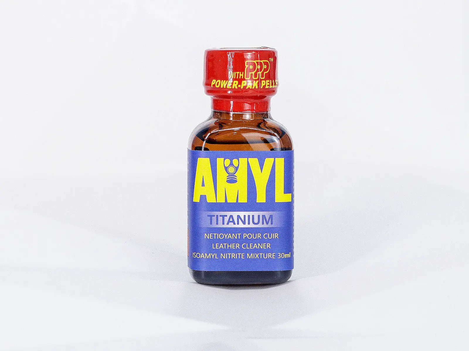 Chai h&iacute;t Amyl Titanium 30ml k&iacute;ch th&iacute;ch tăng cảm gi&aacute;c hưng phấn