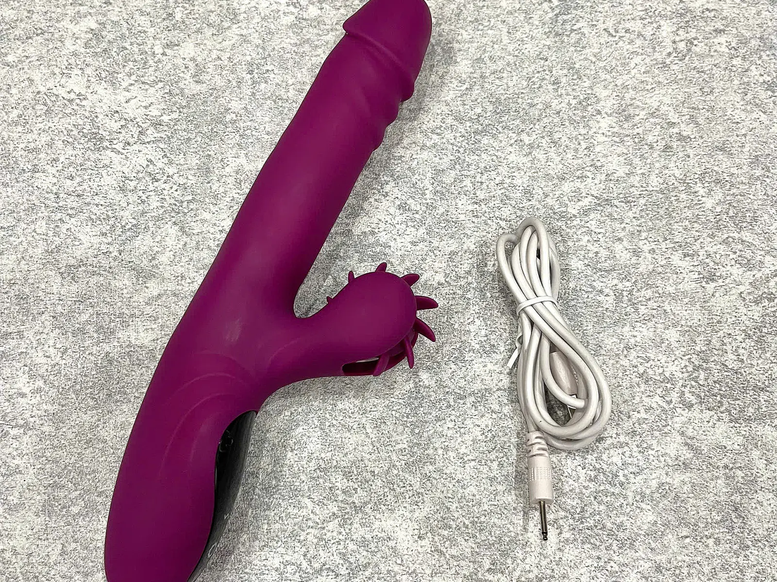 Thanh L&yacute; M&aacute;y massage Yeain Vibrators kh&ocirc;ng c&ograve;n chức năng rung