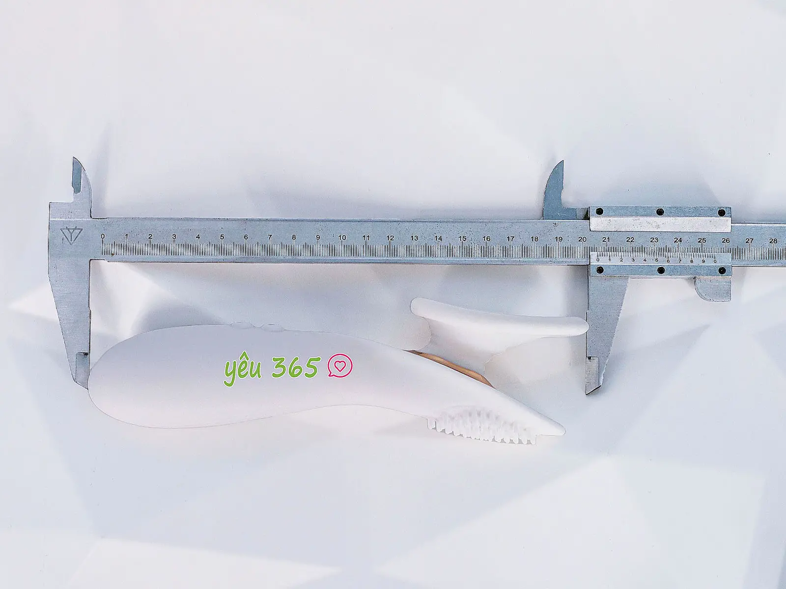 Máy mát-xa âm đạo YEAIN Scent Wave với công nghệ hút & rung đỉnh cao